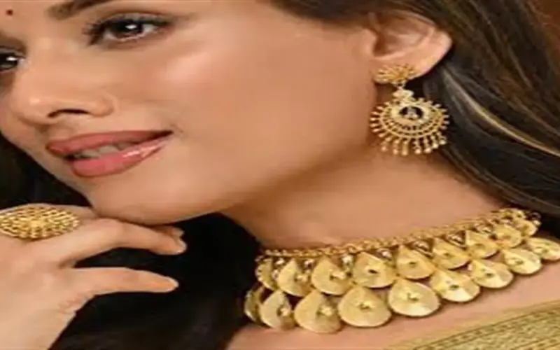 إرشادات لشراء الذهب.. قارن بين التجار واشترِ على فترات متباعدة